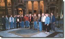 Pantheonin temppeliss lauloimme Archadeltin Ave Marian