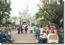 Disneylandissa vierailtiin lhtpivn.