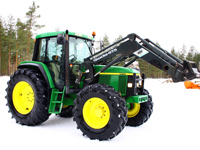 John Deere 6810